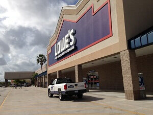 Lowe's pickup truck